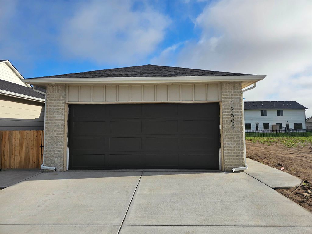 12502 W Northstar St, Maize, KS 67223