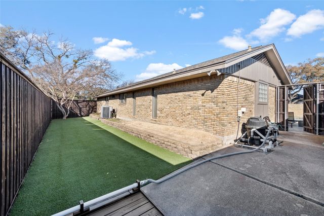 7116 Hunters Ridge Drive, Dallas, TX 75248