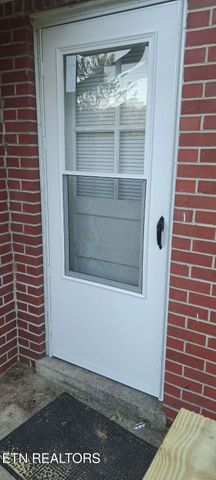 407 E College Ave, Carthage, TN 37030