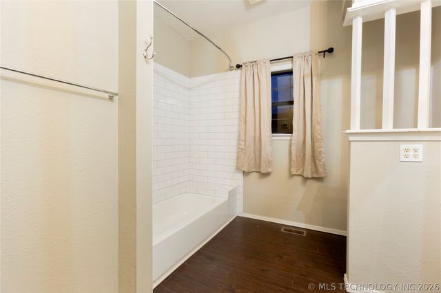 211 N State Street, Wagoner, OK 74467