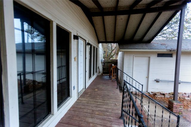 211 N State Street, Wagoner, OK 74467