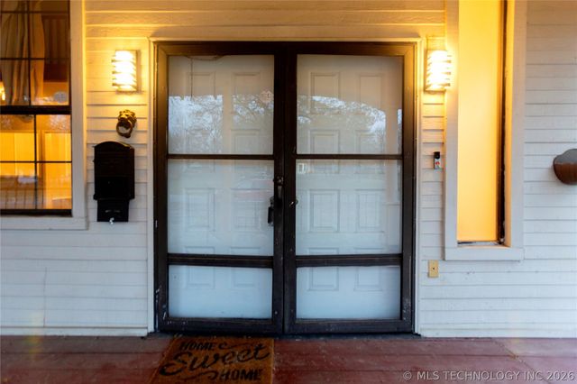 211 N State Street, Wagoner, OK 74467