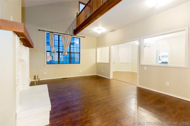 211 N State Street, Wagoner, OK 74467