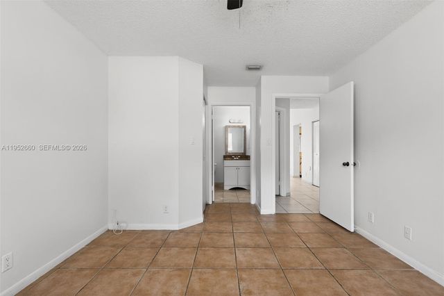 13856 SW 93rd Ln 13856, Miami, FL 33186