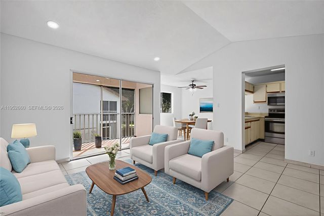 13856 SW 93rd Ln 13856, Miami, FL 33186