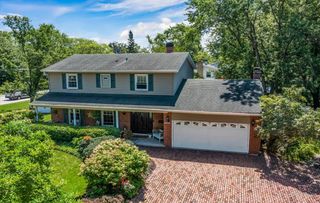 401 69th Street, Darien, IL 60561