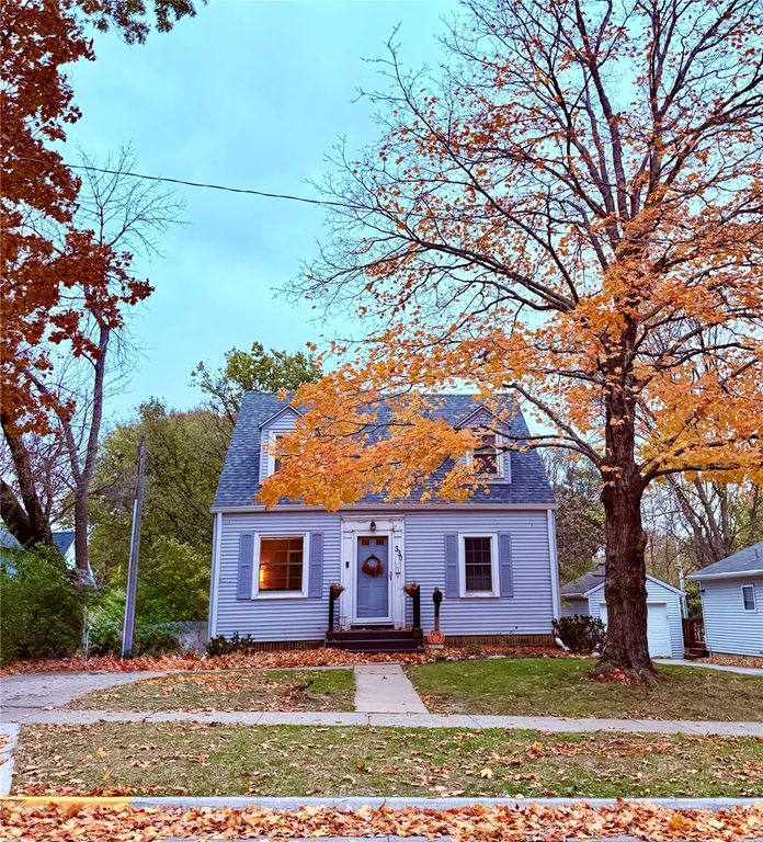 330 Franklin Avenue, Ames, IA 50014
