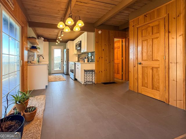 213 Matterhorn Drive, Sautee Nacoochee, GA 30571