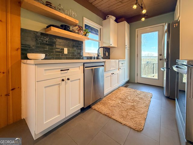 213 Matterhorn Drive, Sautee Nacoochee, GA 30571