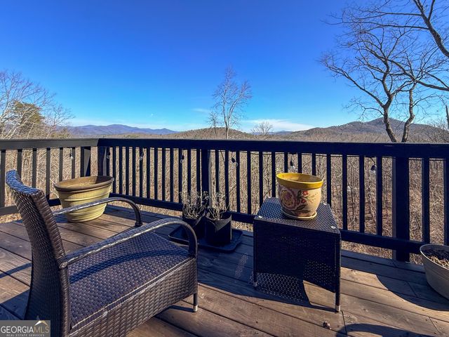 213 Matterhorn Drive, Sautee Nacoochee, GA 30571