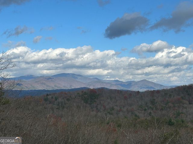 213 Matterhorn Drive, Sautee Nacoochee, GA 30571