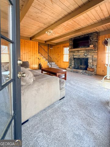 213 Matterhorn Drive, Sautee Nacoochee, GA 30571