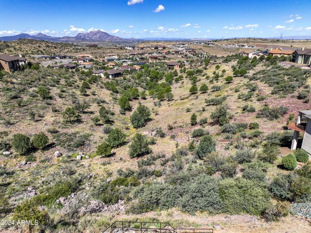 942 ROUGH DIAMOND Drive 90, Prescott, AZ 86301