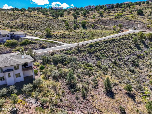 942 ROUGH DIAMOND Drive 90, Prescott, AZ 86301