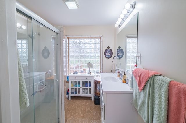 1114 N High St, Winchester, TN 37398