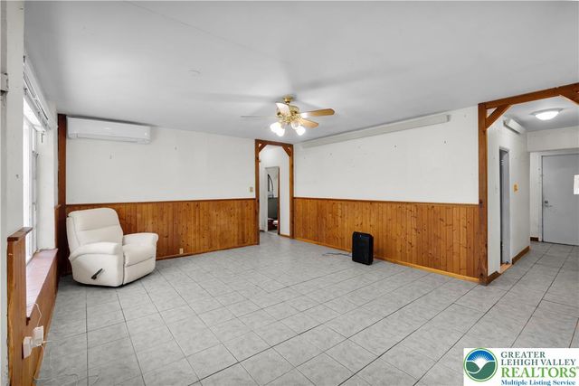 2160 Wassergass Road, Lower Saucon Twp, PA 18055