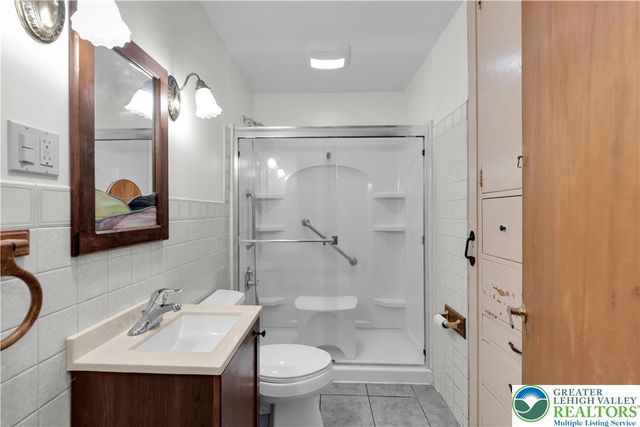 2160 Wassergass Road, Lower Saucon Twp, PA 18055