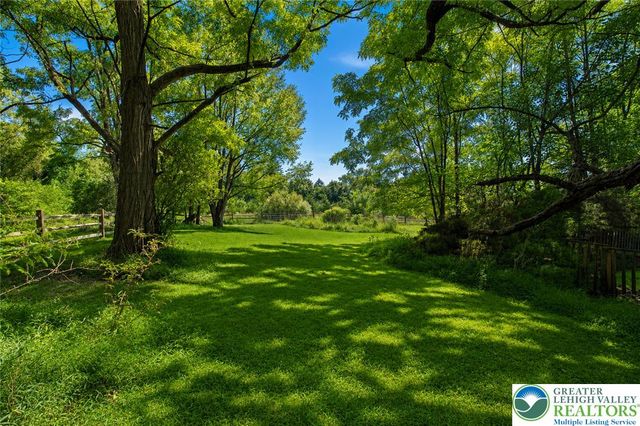 2160 Wassergass Road, Lower Saucon Twp, PA 18055