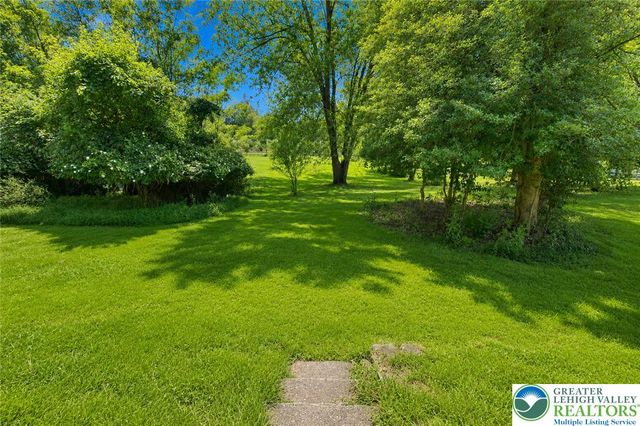 2160 Wassergass Road, Lower Saucon Twp, PA 18055