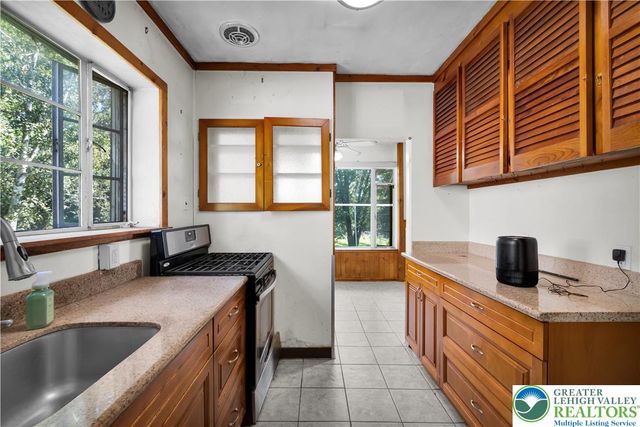 2160 Wassergass Road, Lower Saucon Twp, PA 18055