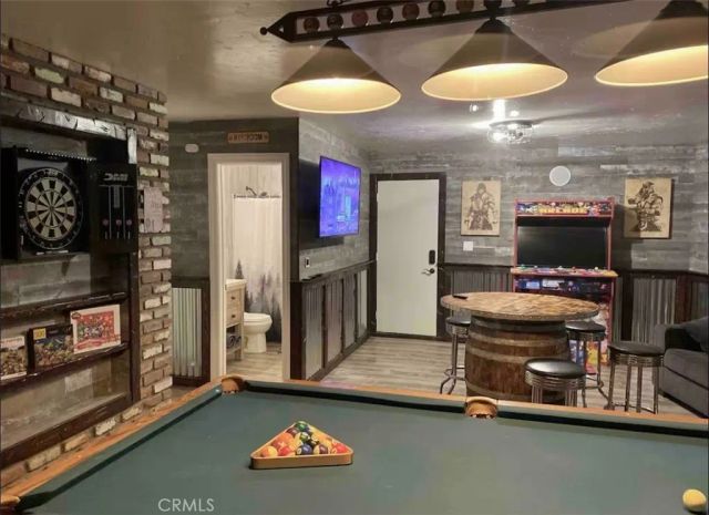 737 Bergschrund Drive, Crestline, CA 92325