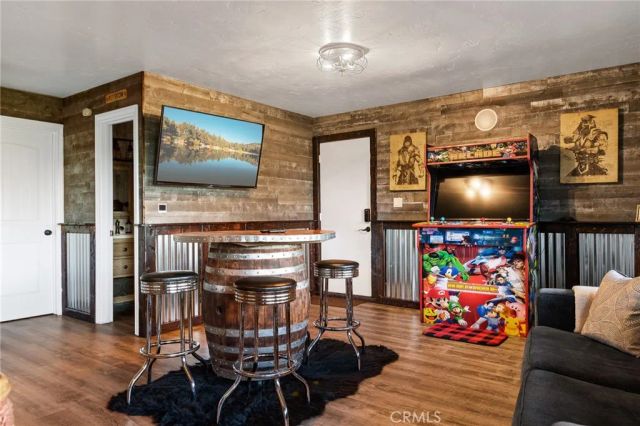 737 Bergschrund Drive, Crestline, CA 92325