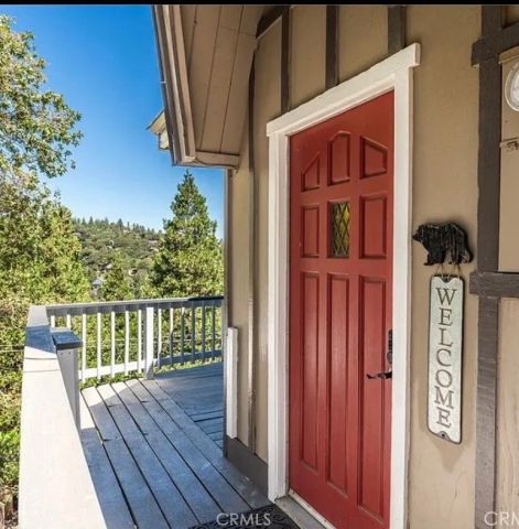 737 Bergschrund Drive, Crestline, CA 92325