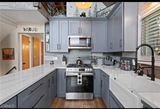 737 Bergschrund Drive, Crestline, CA 92325