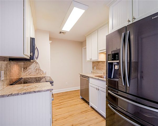 219 Park Shores Circle 219B, Vero Beach, FL 32963
