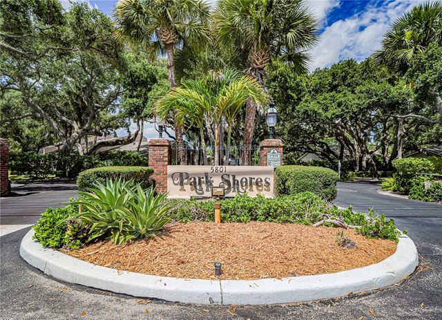 219 Park Shores Circle 219B, Vero Beach, FL 32963