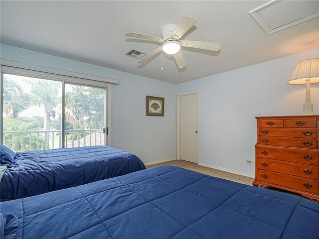 219 Park Shores Circle 219B, Vero Beach, FL 32963