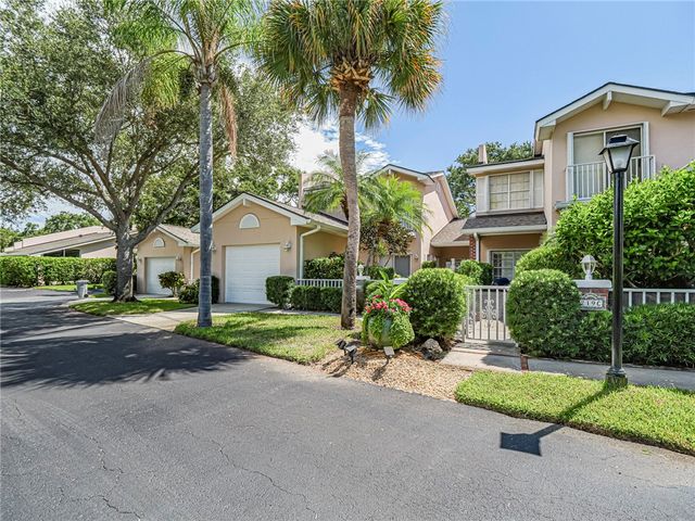 219 Park Shores Circle 219B, Vero Beach, FL 32963