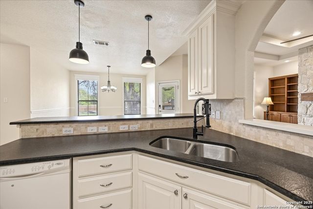 905 Deep Water, Spring Branch, TX 78070