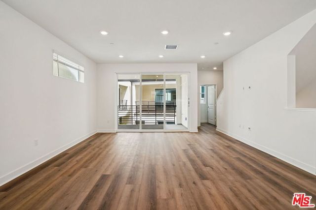 1687 Coral Sea Lane, Los Angeles, CA 90732