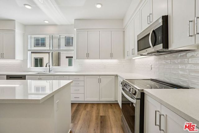 1687 Coral Sea Lane, Los Angeles, CA 90732