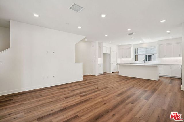 1687 Coral Sea Lane, Los Angeles, CA 90732