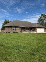 700 Mount Hope Circle, Odessa, MO 64076