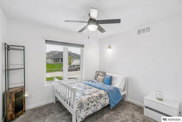 7920 Patrick Avenue, Lincoln, NE 68516