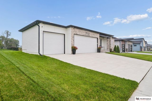 7920 Patrick Avenue, Lincoln, NE 68516