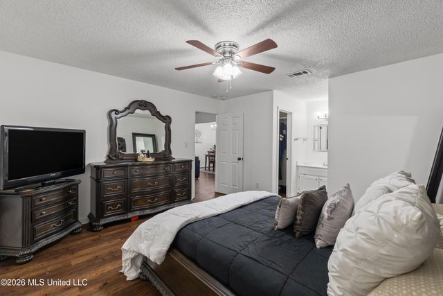 94 Deer Run Road, Hattiesburg, MS 39402