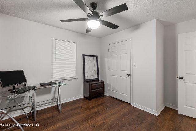 94 Deer Run Road, Hattiesburg, MS 39402