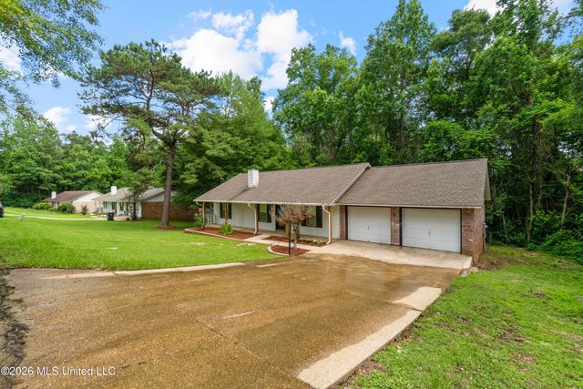 94 Deer Run Road, Hattiesburg, MS 39402