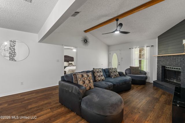 94 Deer Run Road, Hattiesburg, MS 39402