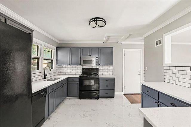 13516 Lowell Avenue, Grandview, MO 64030
