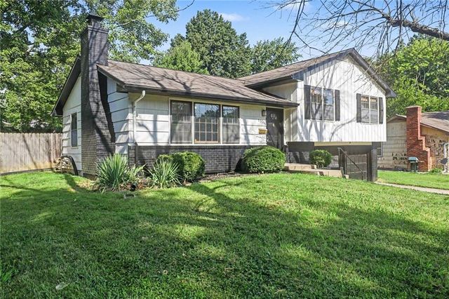 13516 Lowell Avenue, Grandview, MO 64030
