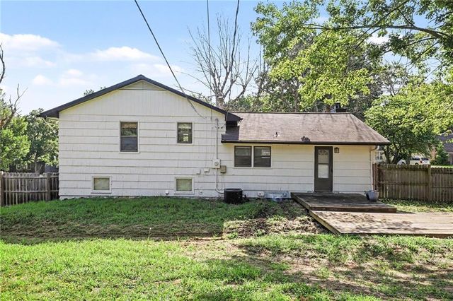 13516 Lowell Avenue, Grandview, MO 64030