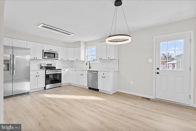 2900 PLAZA DR, District Heights, MD 20747