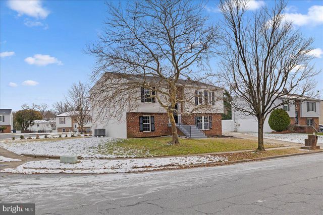 2900 PLAZA DR, District Heights, MD 20747