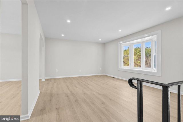 2900 PLAZA DR, District Heights, MD 20747