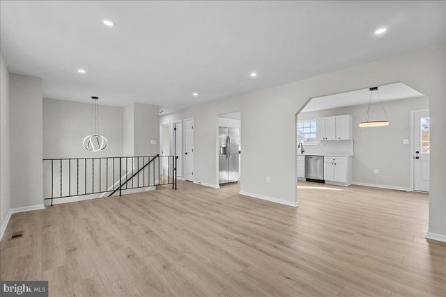 2900 PLAZA DR, District Heights, MD 20747